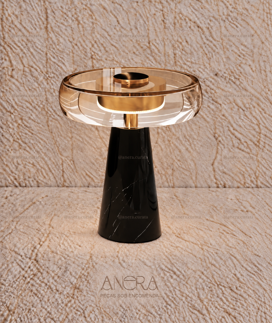Luminária de mesa Boeri